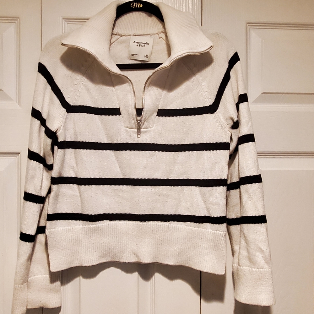 Abercrombie pullover sweater
